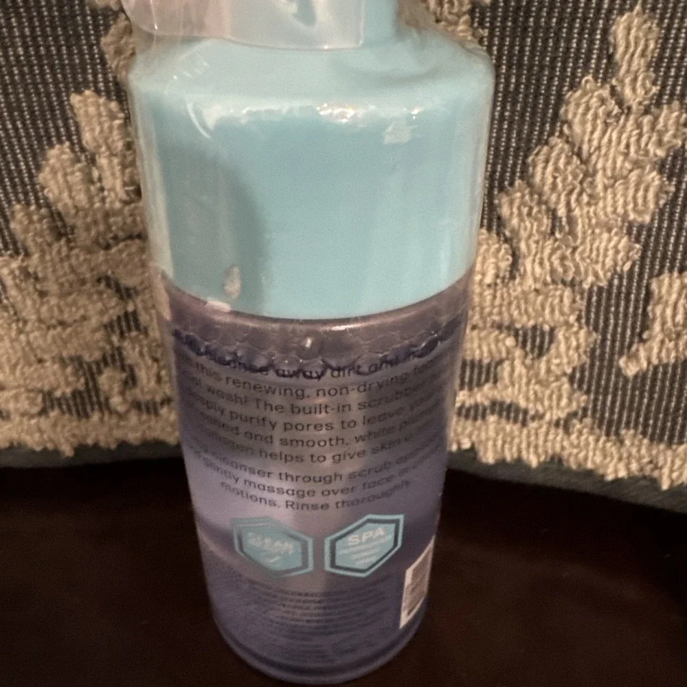 Bliss Renewing Gentle Foaming Cleanser Collagen Brand New!